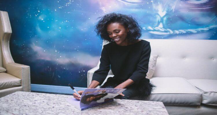 CurlyNikki Partners With Dark And Lovely