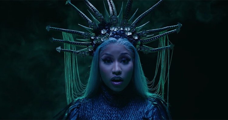 Nicki Minaj - Hard White