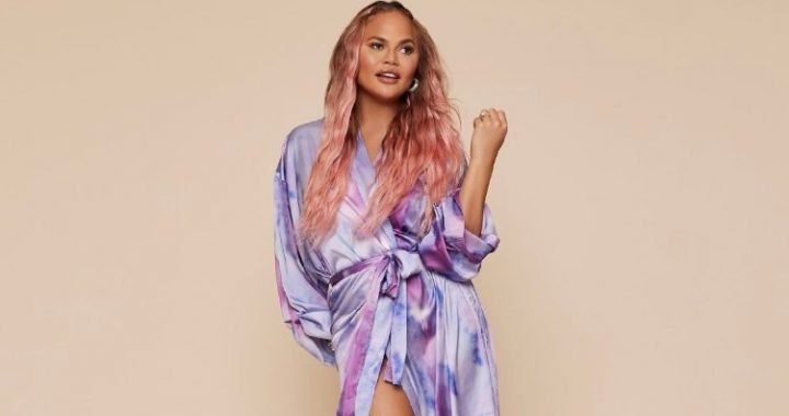 Chrissy Teigen Apologizes For ‘A Bunch of my Old Awful (Awful, Awful) Tweets Directed Towards Courtney Stodden