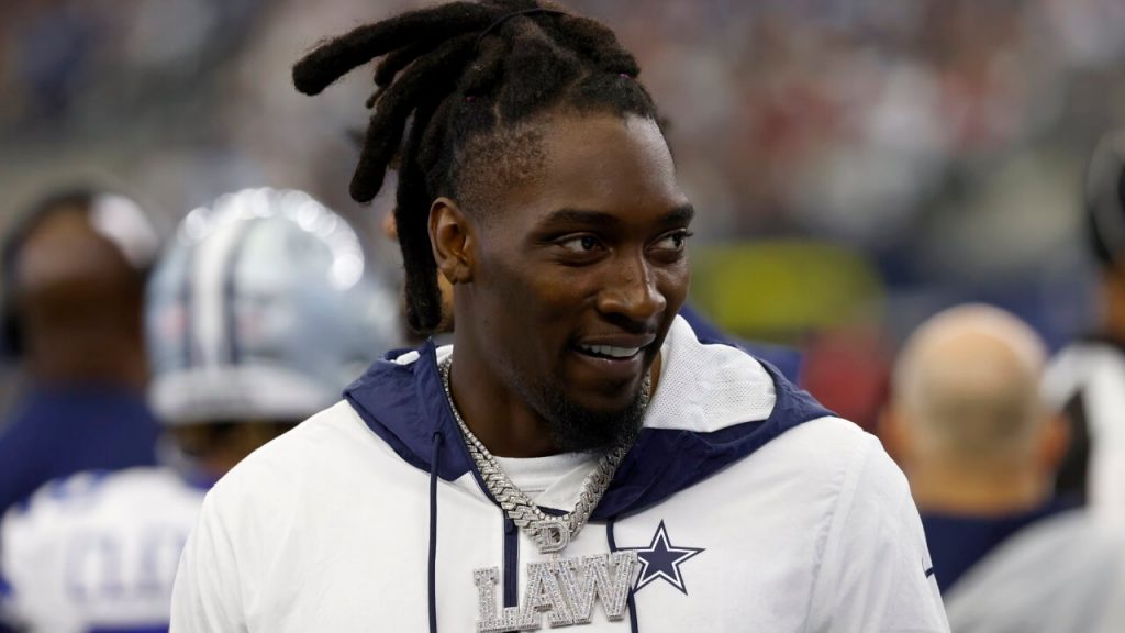 Cowboys' DeMarcus Lawrence Signs 3-Year $40M Deal Setting Record for Seven Straight Seasons Guaranteed