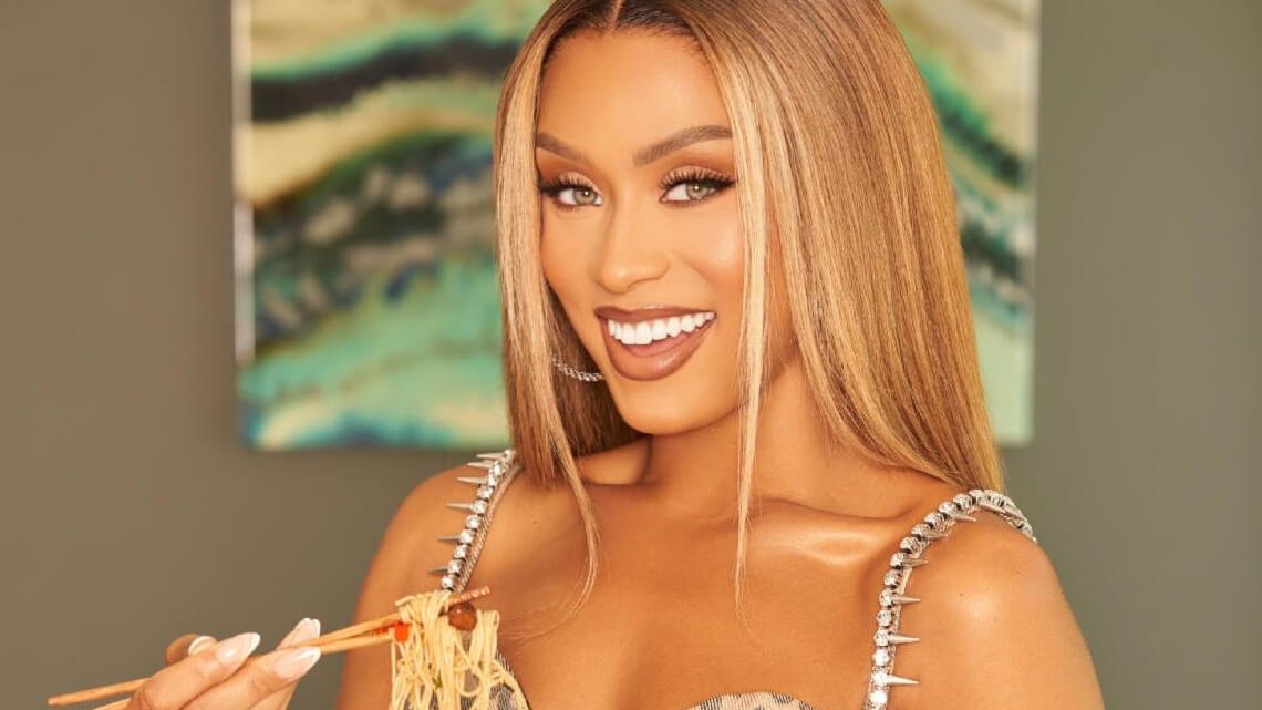 JILLY Prepares Release of New Cookbook 'She Cooks Too!'