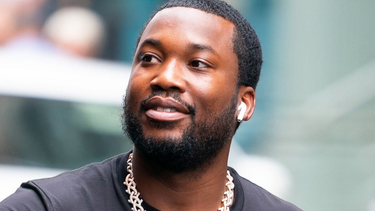 Meek Mill and The Reform Alliance Pays Bail for 20 Philadelphia Women