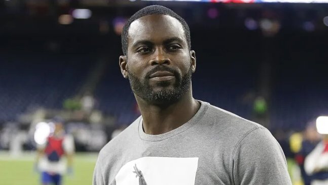 Michael Vick to Lead Documentary Series on the Evolution of Black NFL Quarterbacks