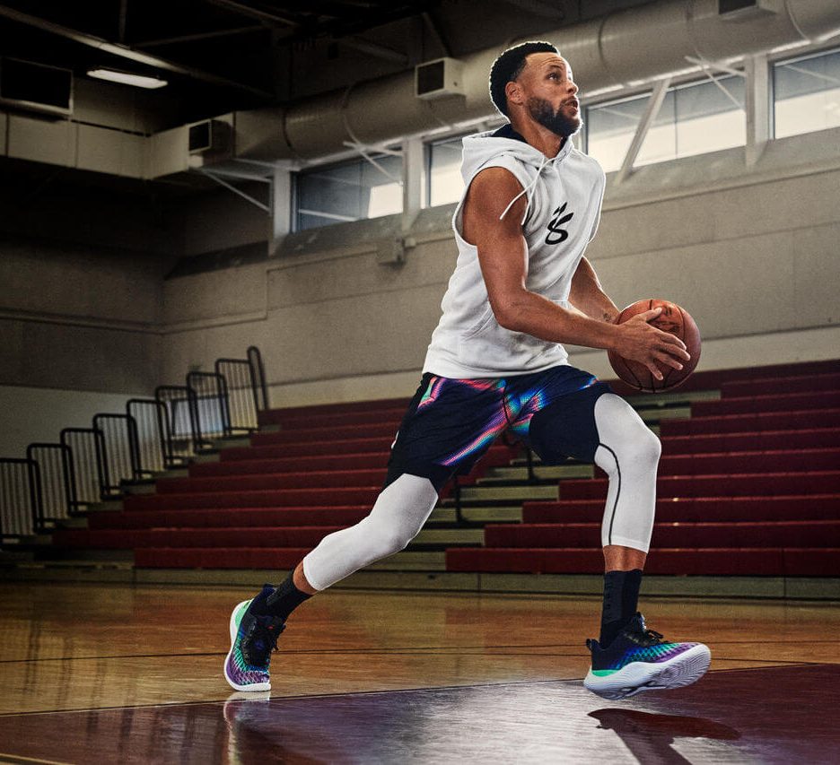 Stephen Curry Extends Agreement With Under Armour