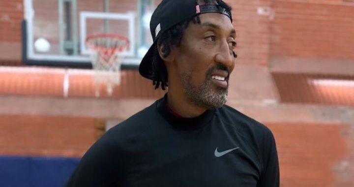 Scottie Pippen Continues Feud With Michael Jordan: 'He Was Horrible to Play With'