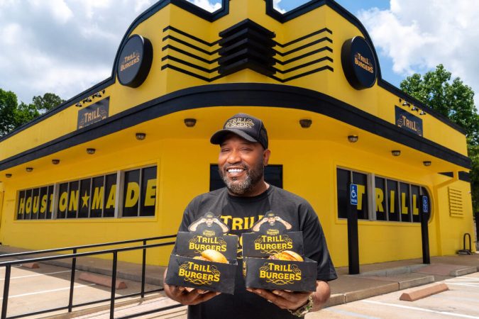 Bun B’s Trill Burgers Opens in Houston