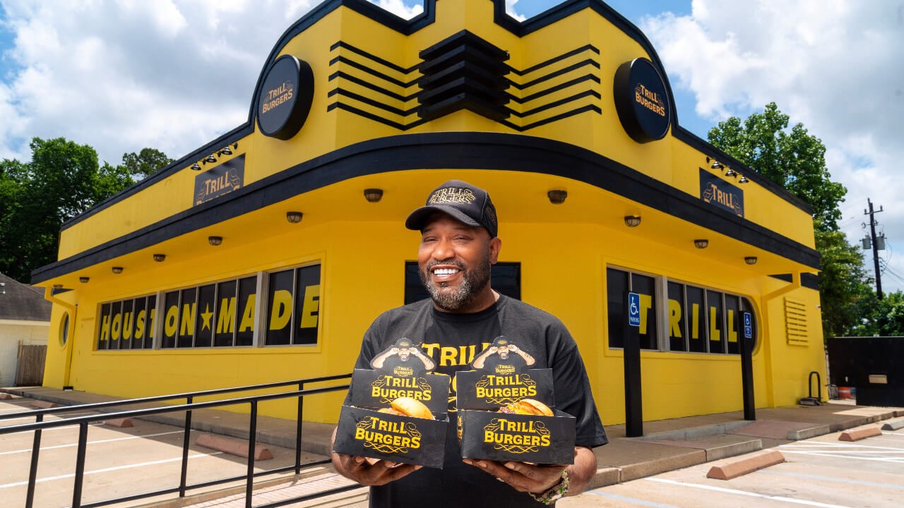Bun B’s Trill Burgers Opens in Houston