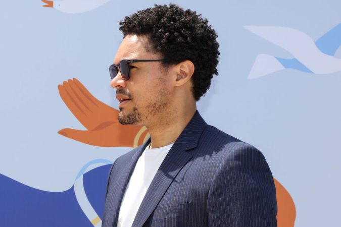Trevor Noah Signs Deal With Spotify for Weekly Podcast Series