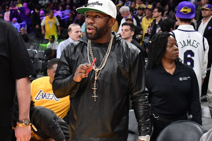 Floyd Mayweather Receives WBC Juneteenth ‘Freedom Belt’