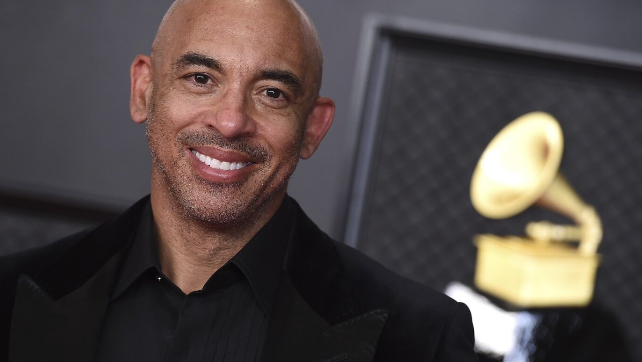 Recording Academy CEO Harvey Mason Jr.: A.I.- Generated Songs Are Eligible for Grammy Nominations