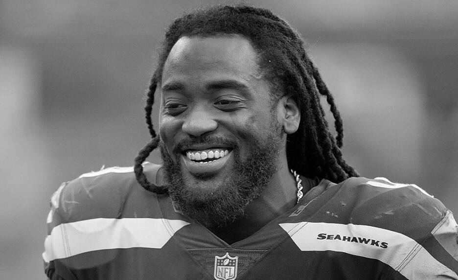 Former NFL Player Alex Collins Killed in Motorcycle Accident