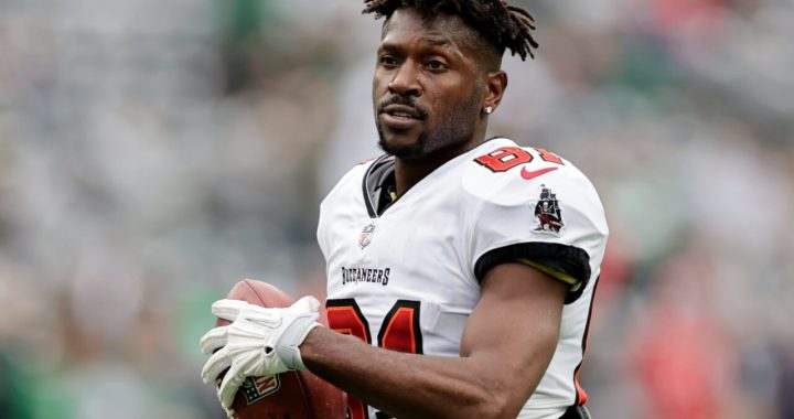 Antonio Brown is Wanted Again, Arrest Warrant Issued for Non-Payment of Child Support