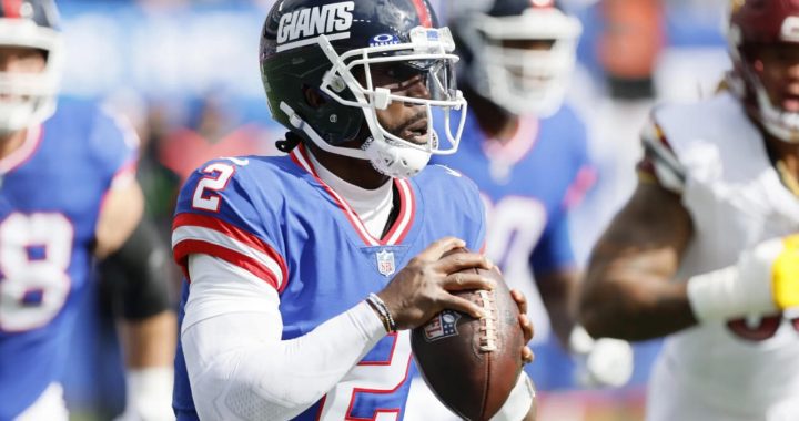 Tyrod Taylor Makes History As First Black Quarterback To Win A Game For The New York Giants