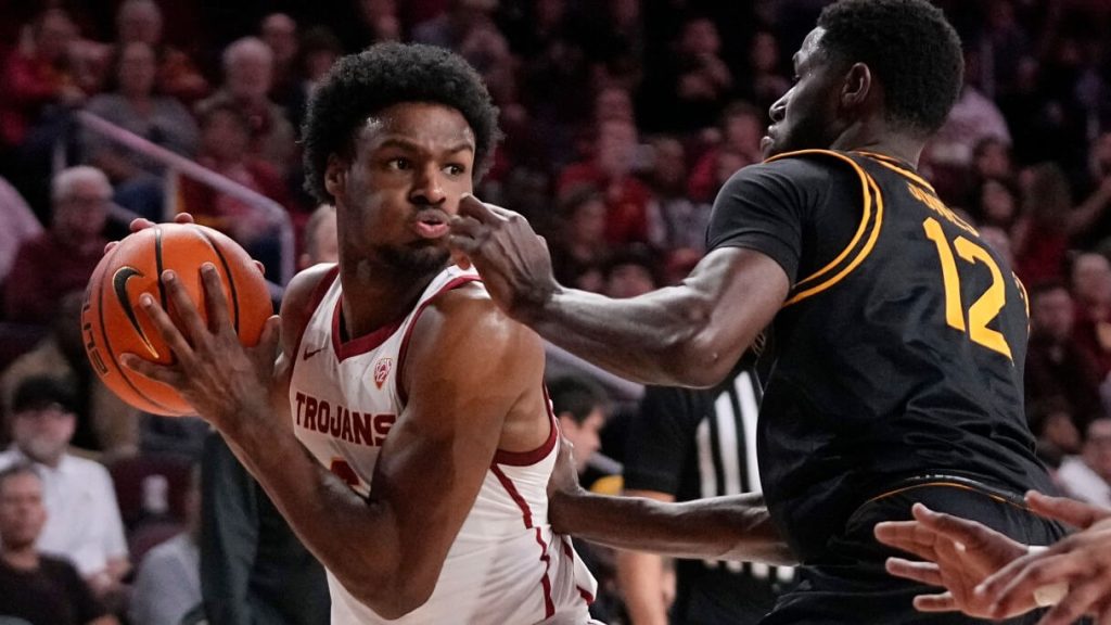 Bronny James Finally Makes Collegiate Debut For USC