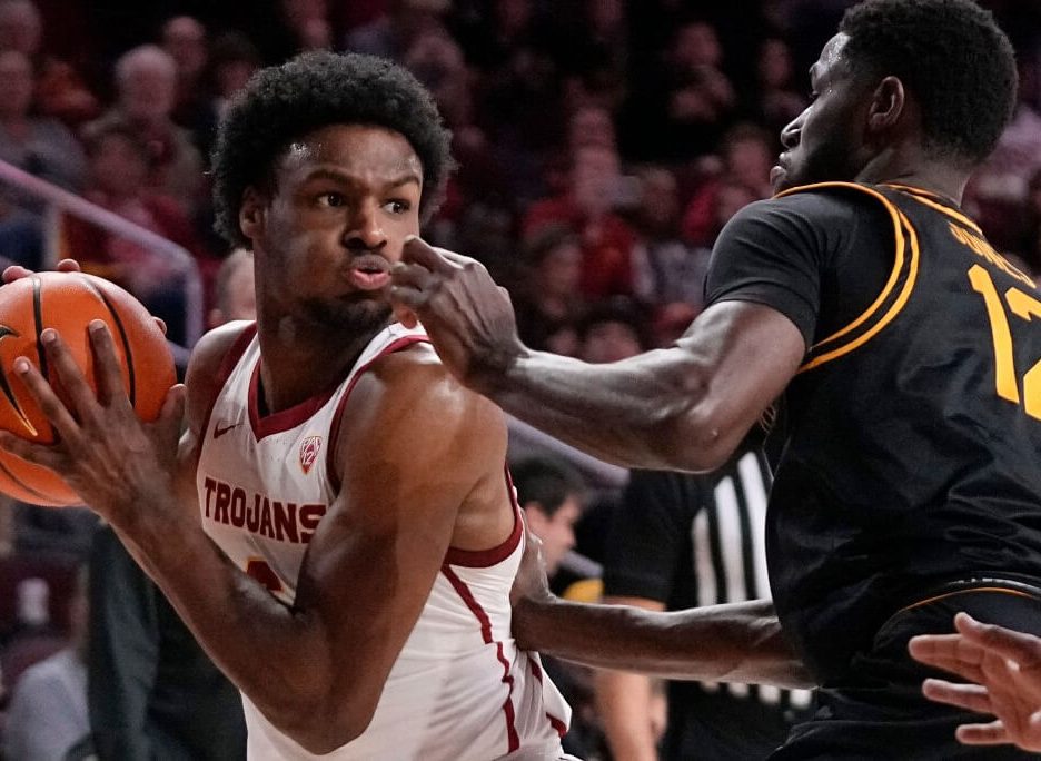 Bronny James Finally Makes Collegiate Debut For USC