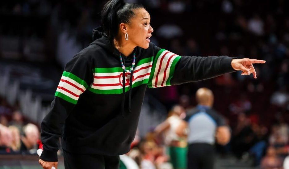 Dawn Staley Chastises South Carolina Women's Basketball Team For Behavior Towards Opponents