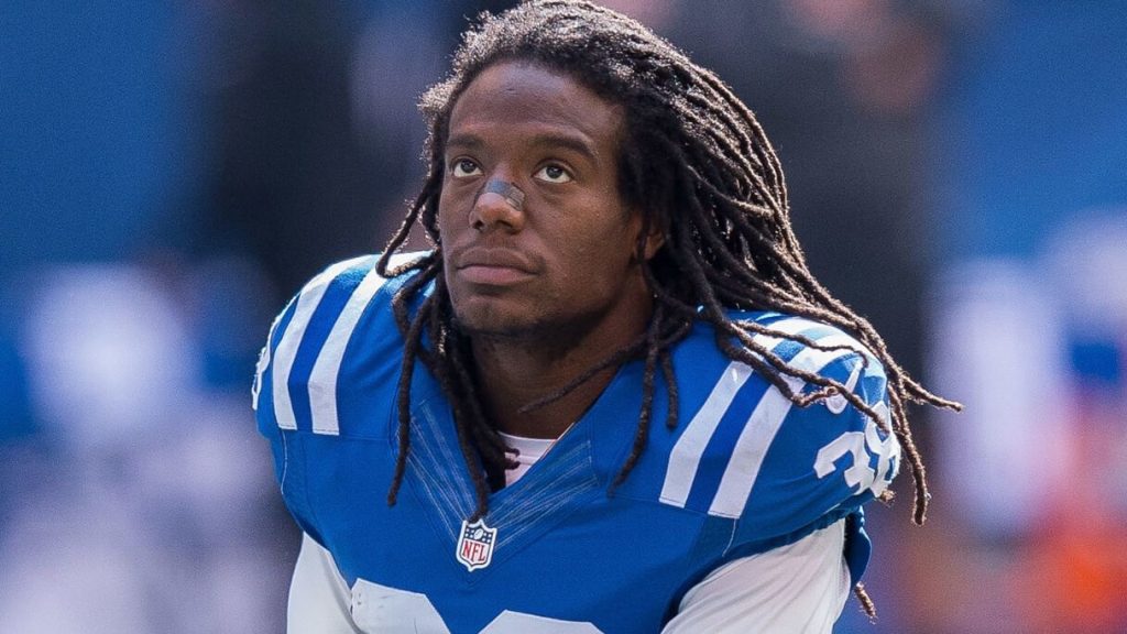 Former NFL Player Sergio Brown Pleads Not Guilty To Killing Mother