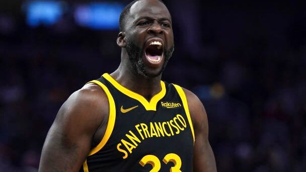 An Immediate Foul Call On Draymond Green Causes Confusion