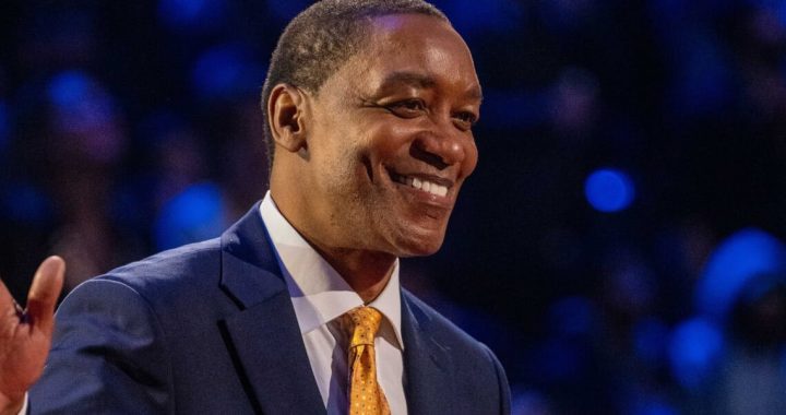 Isiah Thomas Wants Public Apology From Michael Jordan