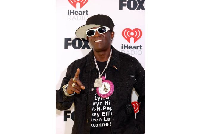 Flavor Flav Honors Legendary Female Emcees