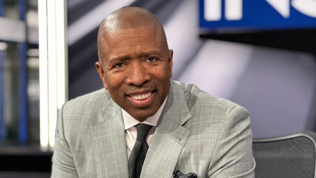 Kenny Smith Makes More Money In One Year Than He Earned In Career As An NBA Player