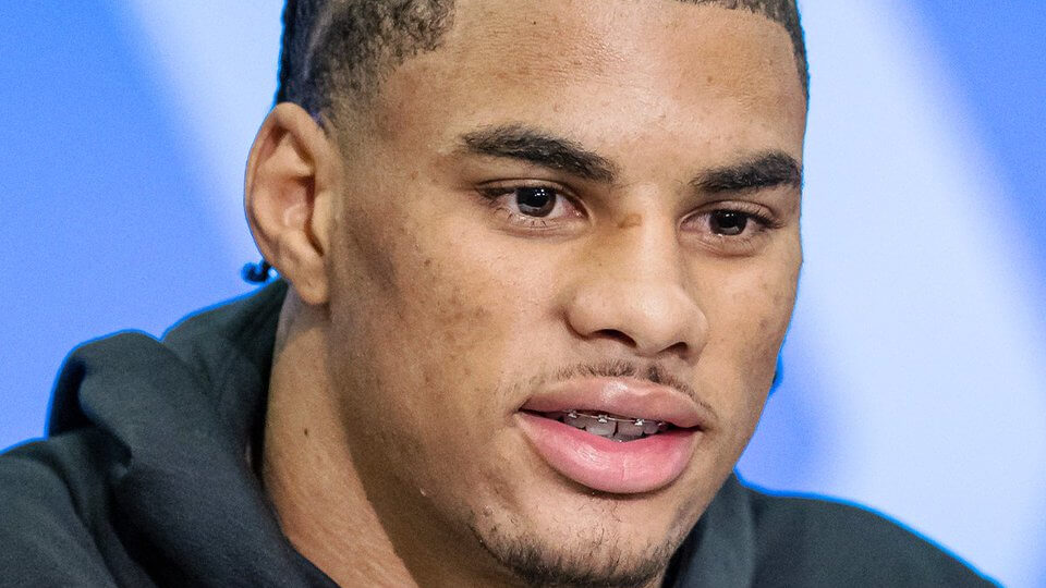 Buffalo Bills Wide Receiver Keon Coleman Takes Customer's Order At Local Louisiana Restaurant