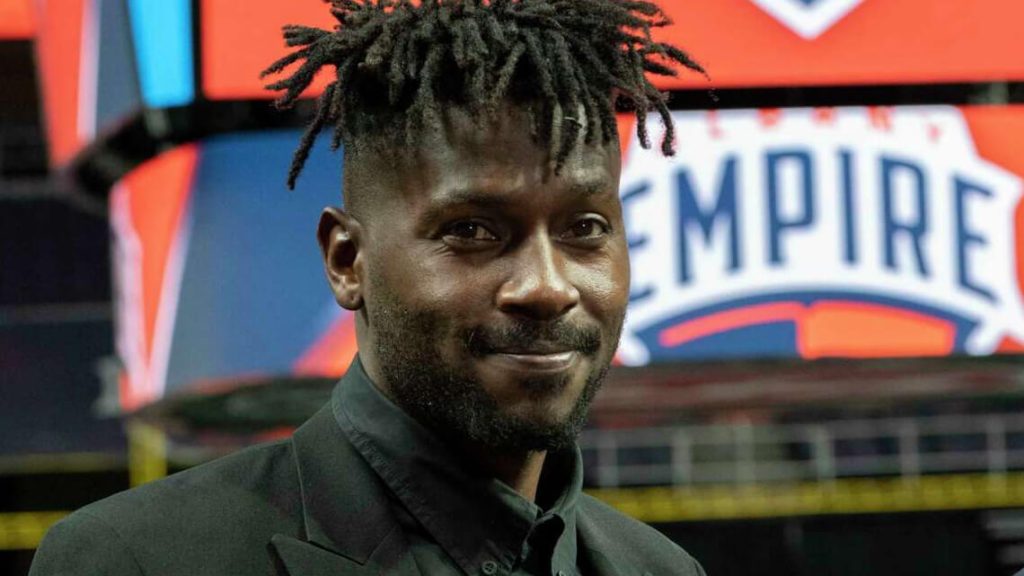 Antonio Brown Allegedly Files For Bankruptcy