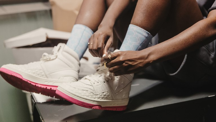 Hush Lifestyle Boutique & Avia Unveil New Avia 880 in Englewood, NJ