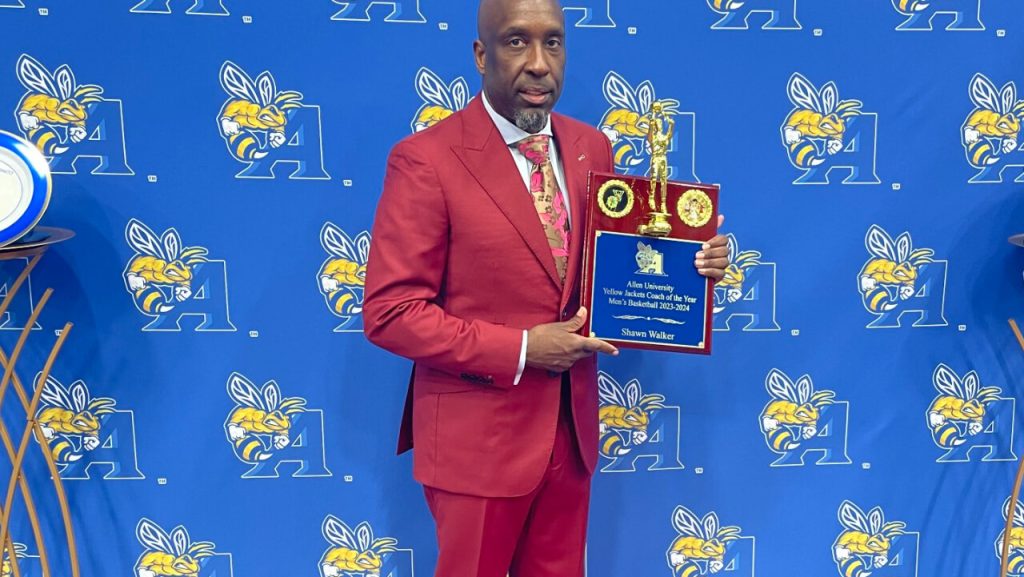 Voorhees University To Induct Basketball Head Coach Shawn Walker To Athletics Hall of Fame