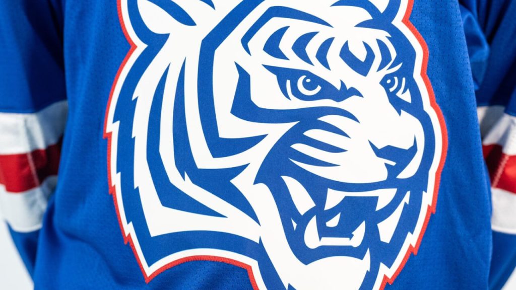 Tennessee State Reveals Official Hockey Jersey