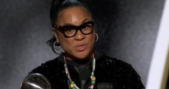 Dawn Staley References Pay Disparity At ESPY Awards