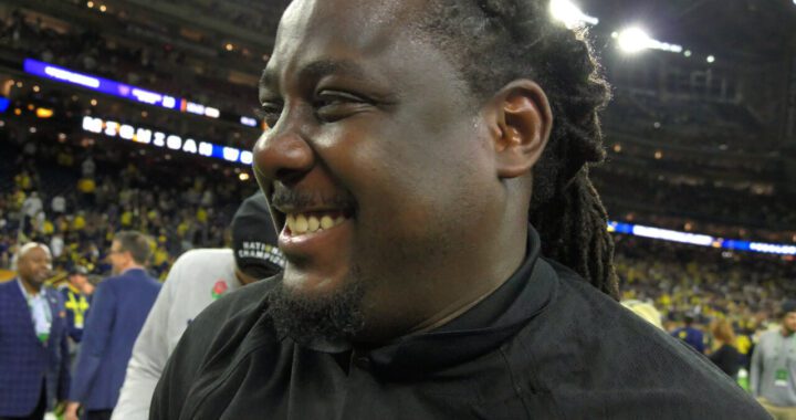 Video Reveals Former Michigan Staffer Denard Robinson Passed Out Behind Wheel After Crashing Into Pole