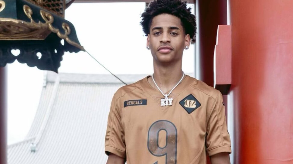 Kiyan Anthony, Son Of Carmelo And LaLa Named ESPN's Top Basketball Recruit In New York
