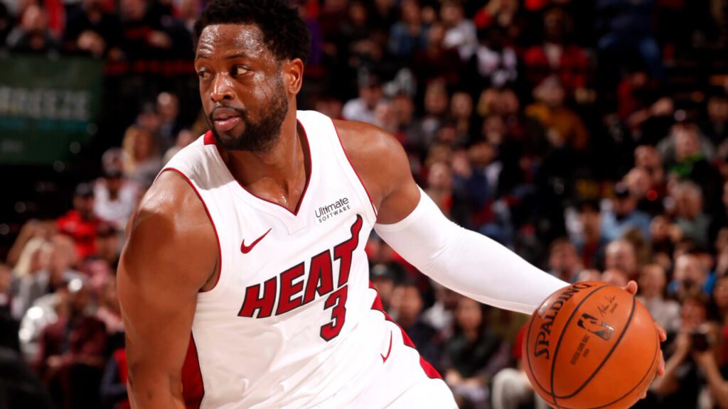 Miami Heat To Unveil Bronze Statue Of Dwyane Wade