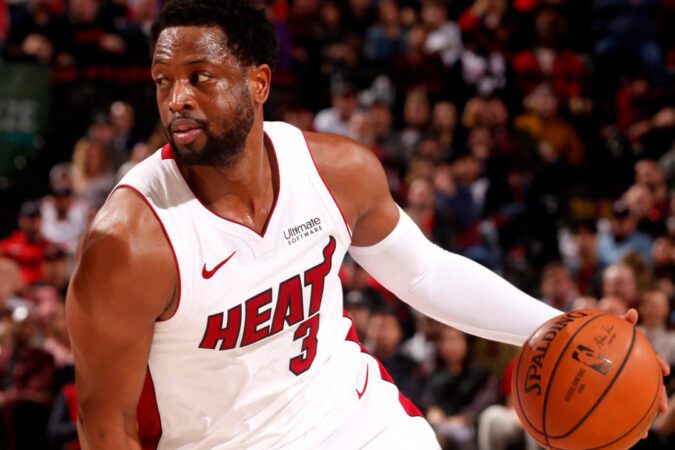 Miami Heat To Unveil Bronze Statue Of Dwyane Wade
