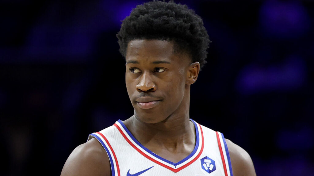 76ers Rookie VJ Edgecombe Breaks 2 NBA Records In Debut Game