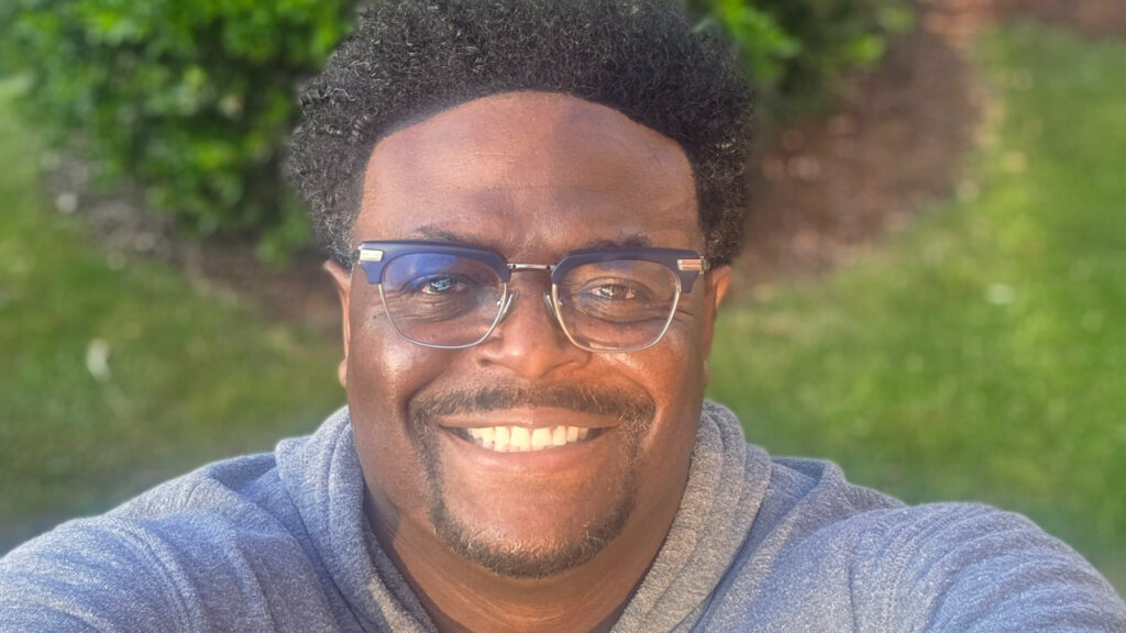 Former NFL Defensive Back Derwin Gray Transforms Career To Become Lead Pastor