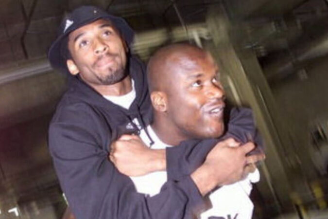 Shaq Presented Kobe Bryant's Mother With Restored Land Cruiser Owned By Her Son In High School
