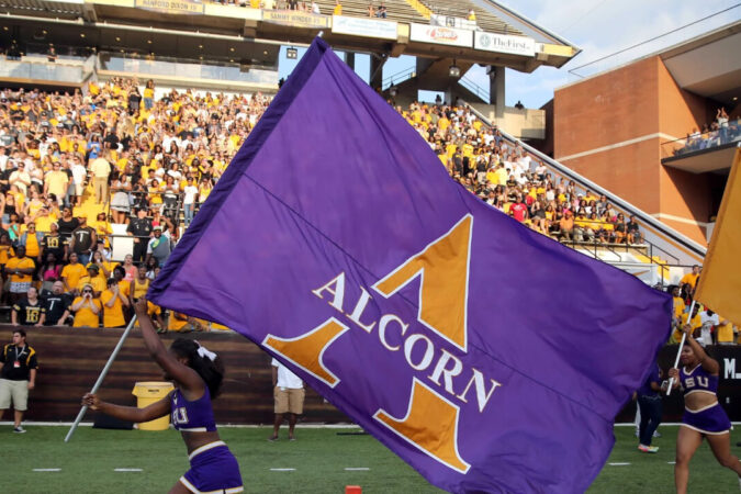 Former Green Bay Packer Donald Driver Partners With Alcorn State For 'New Year, New Kickoff' Initiative