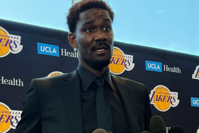 Los Angeles Lakers Center DeAndre Ayton Detained In The Bahamas After Allegedly Being Caught With Weed
